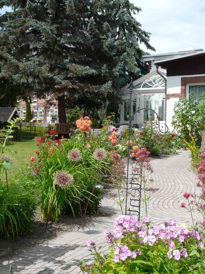 Pension Zur Kirchsee Инзел Поел Екстериор снимка